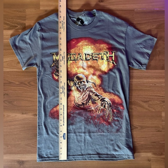 Hot Topic Megadeth Rattlehead Graphic Tee - Picture 4 of 7